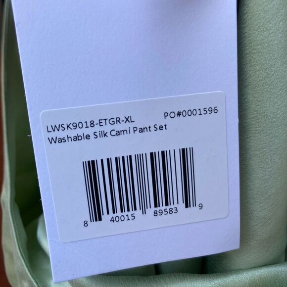 NWOT LUNYA Washable Silk Cami and pant Set in Ethereal Green Size XL - Picture 6 of 7